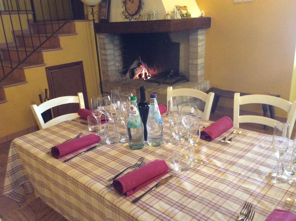 Agriturismo Le Vigne Фоліньо Екстер'єр фото